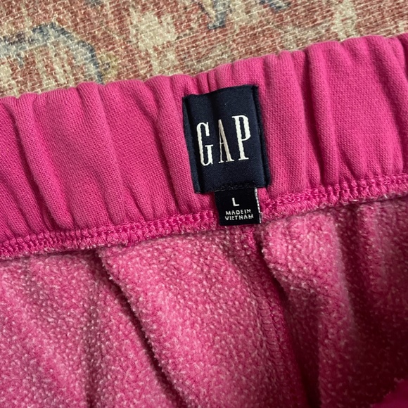 GAP 100% Cotton Sweatpants - Picture 2 of 3